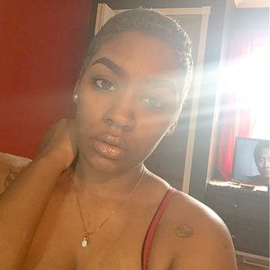 Meet your Posher, Paris